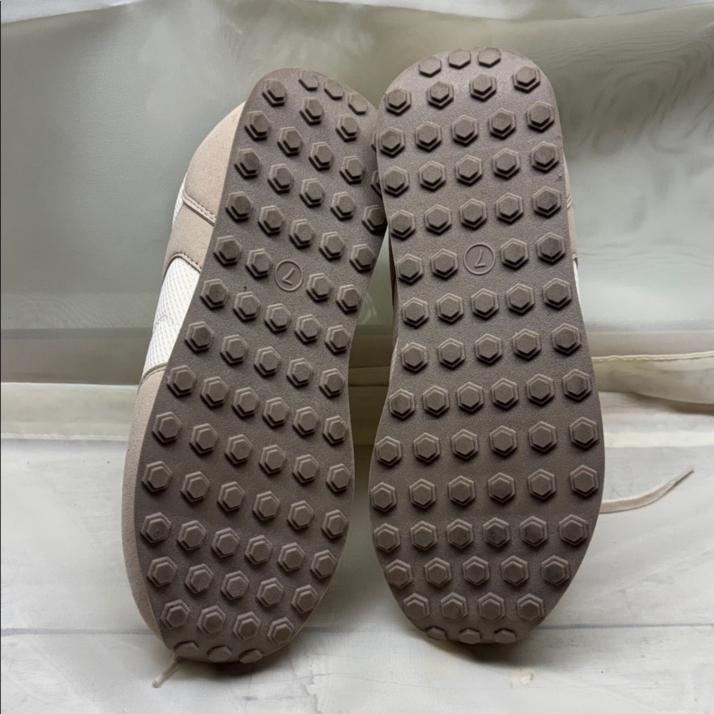 Chester Retro Sneakers Goodfellow & Сот Cream Size 7Men/ 8.5women - Picture 5 of 9